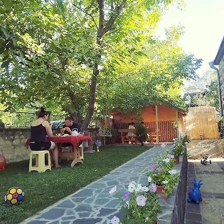 Guest House Nataly Yeghegnadzor Bagian luar foto