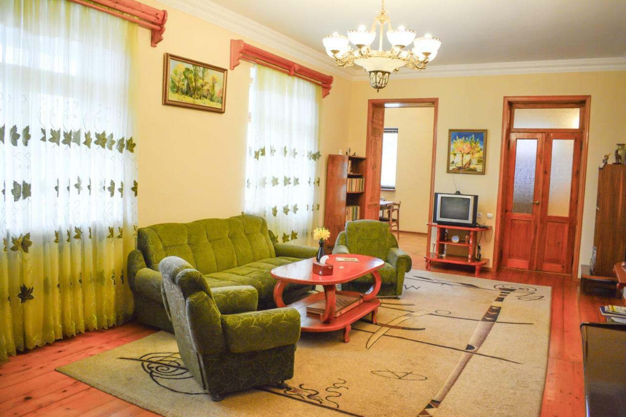 Guest House Nataly Yeghegnadzor Bagian luar foto