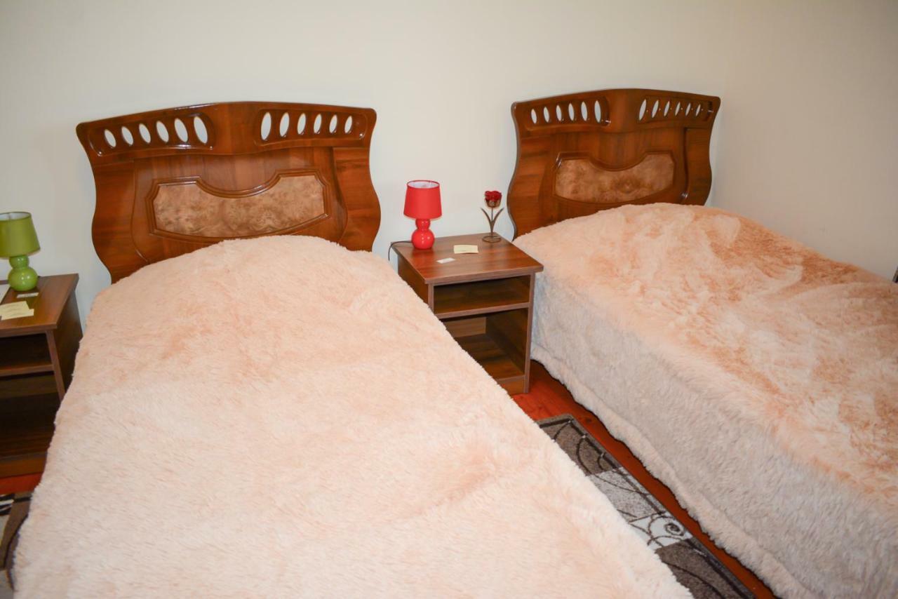 Guest House Nataly Yeghegnadzor Bagian luar foto