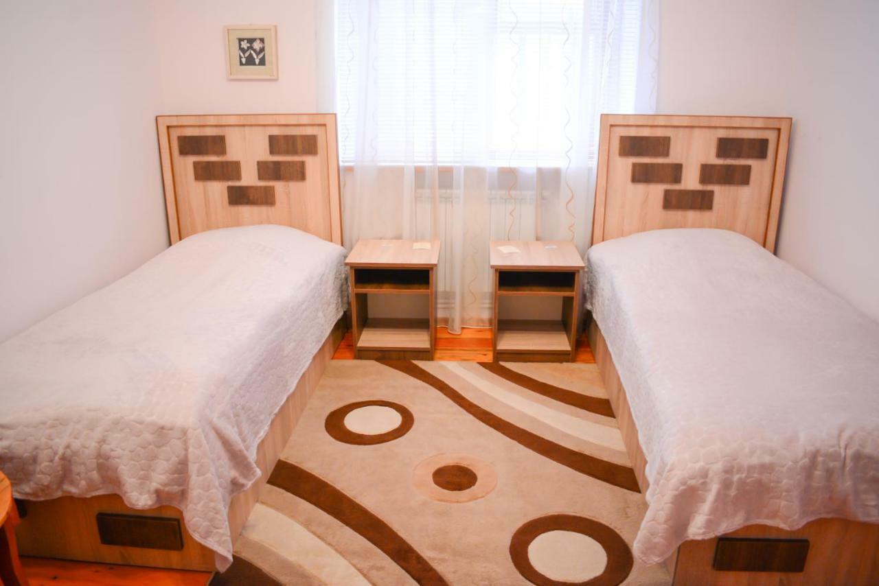 Guest House Nataly Yeghegnadzor Bagian luar foto